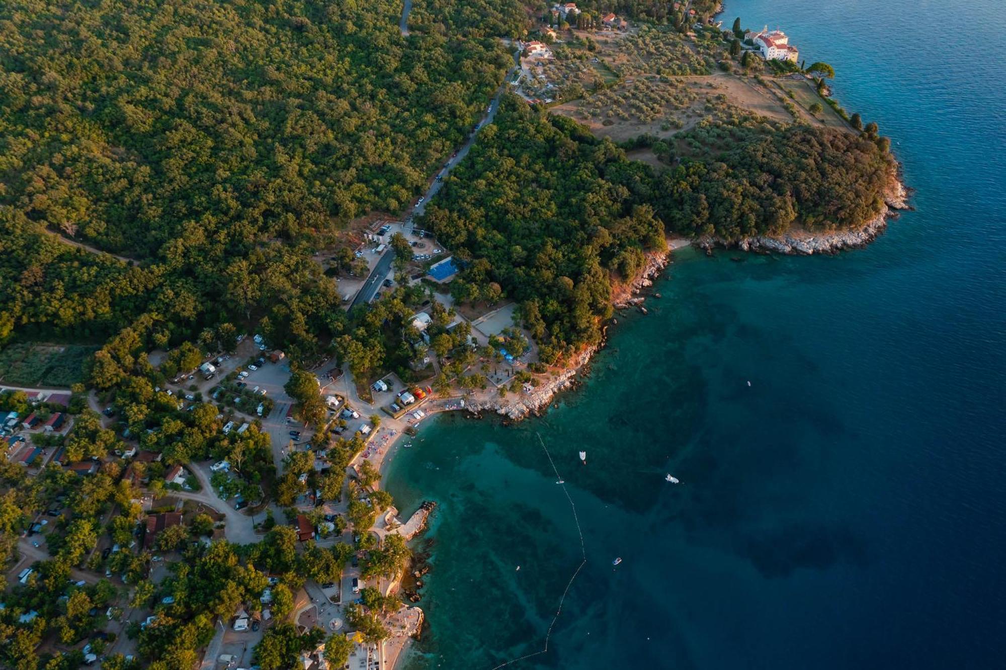 Villa Sara - Perfect Family Holiday Brzac Luaran gambar