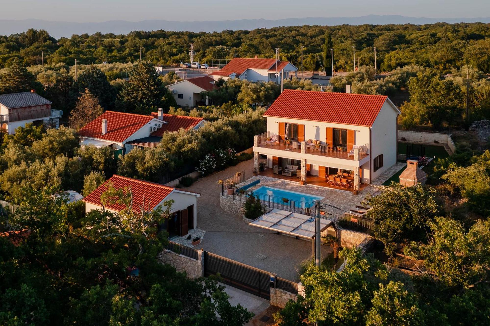 Villa Sara - Perfect Family Holiday Brzac Luaran gambar